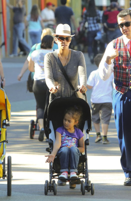 photo 9 in Halle Berry gallery [id601628] 2013-01-29 00:00:00