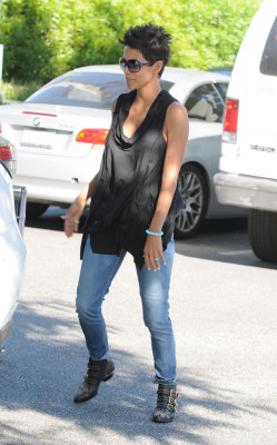 Halle Berry pic #572877