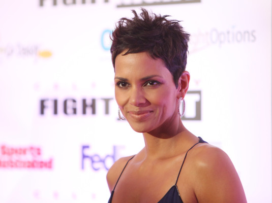 photo 19 in Halle Berry gallery [id374627] 2011-03-22 00:00:00