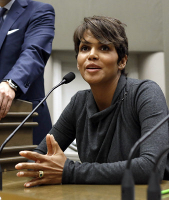 Halle Berry pic #665274