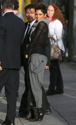 Halle Berry pic #621431