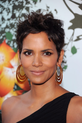 photo 23 in Halle Berry gallery [id398307] 2011-05-30 00:00:00