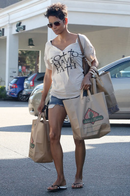 Halle Berry pic #573281