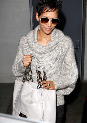 Halle Berry pic #356548