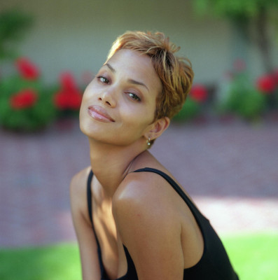 Halle Berry pic #127942