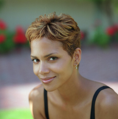 Halle Berry pic #127941