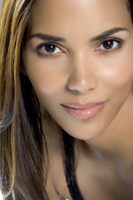 Halle Berry pic #128004