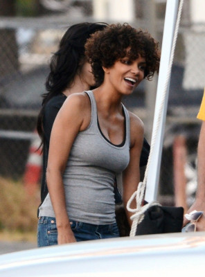 Halle Berry pic #538393
