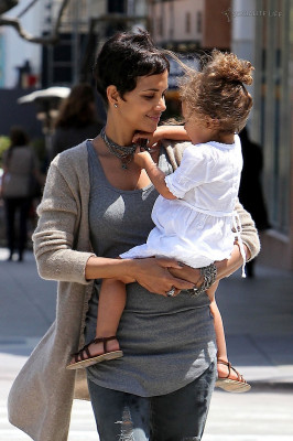 Halle Berry pic #264101