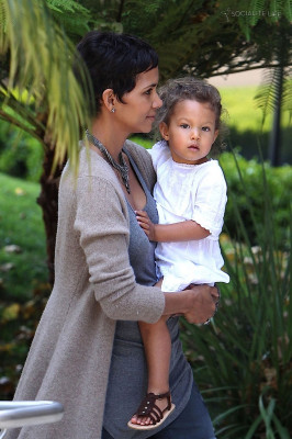 Halle Berry pic #264102