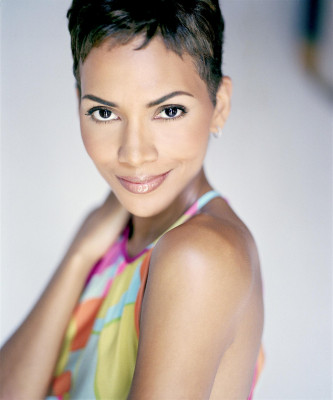 Halle Berry pic #25527