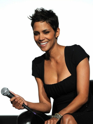 Halle Berry pic #313265