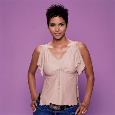 Halle Berry pic #25530