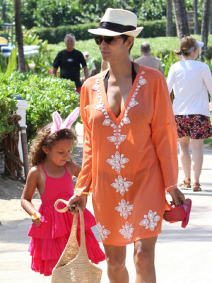 photo 29 in Halle Berry gallery [id623238] 2013-04-08 00:00:00