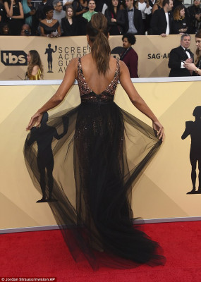 SAG - Halle Berry