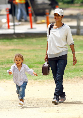 Halle Berry pic #288792