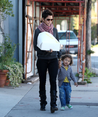 Halle Berry pic #347146