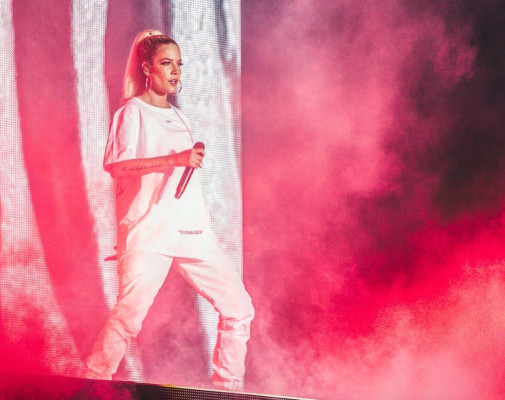 Halsey - Okeechobee Music &amp; Arts in Florida 03/02/2018