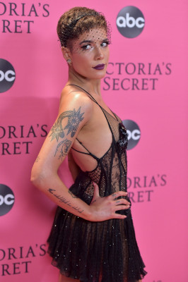 Halsey - Victoria`s Secret Fashion Show in New York 11/08/2018