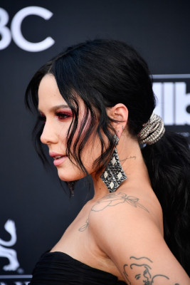 Halsey - Billboard Music Awards in Las Vegas 05/20/2018