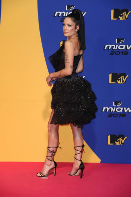 Halsey - MTV MIAW Awards in Mexico 06/21/2019