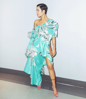 Halsey - The Tonight Show Starring Jimmy Fallon in New York 01/22/2020