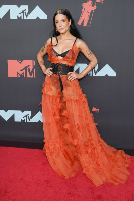 Halsey - MTV VMA in Newark, NJ 08/26/2019