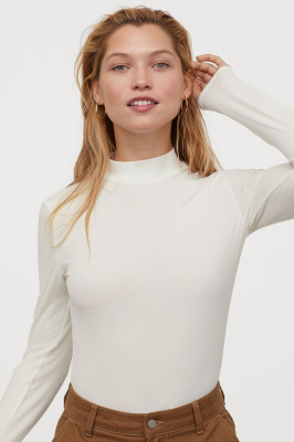 HANA JIRICKOVA for H&amp;M, December 2019