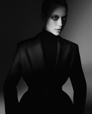 Hannah Ferguson - Vogue Arabia