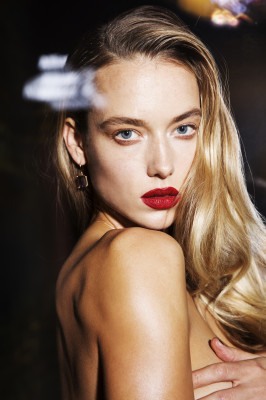 Hannah Ferguson - Mojeh Magazine