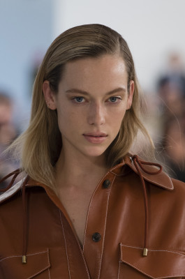  Hannah Ferguson - Tod’s Autumn/Winter 2018 Fashion Show in Milan 
