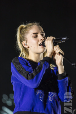 Hannah Reid - Auckland, New Zealand 09/30/2017