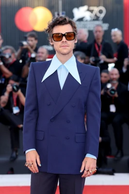 &#039;Don&#039;t Worry, Darling&#039; Premiere in Venice 09/05/2022