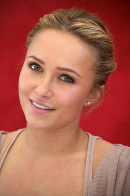 photo 9 in Hayden Panettiere  gallery [id365312] 2011-02-28 00:00:00