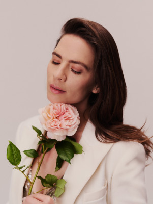 Hayley Atwell for ROSE &amp;amp; IVY JOURNAL JULY 2023