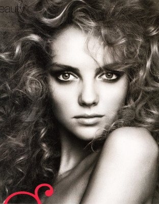 Heather Marks pic #101033