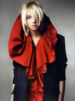 Heather Marks pic #102482