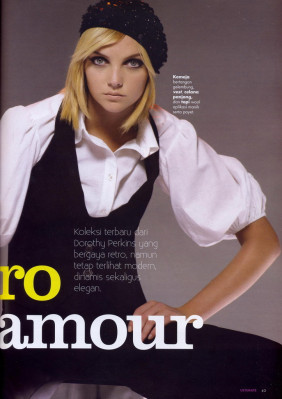 Heather Marks pic #100541
