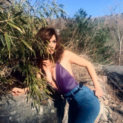 HELENA CHRISTENSEN for Her Fashion Collection 04/14/2020