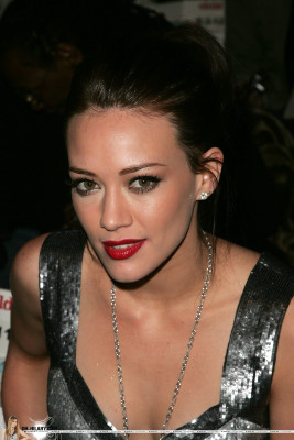Hilary Duff pic #130628