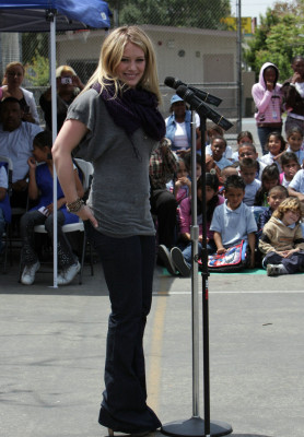 Hilary Duff pic #153353