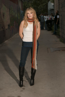 Hilary Duff pic #149878