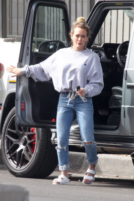 Hilary Duff is seen in Studio City | 01.03.2020
