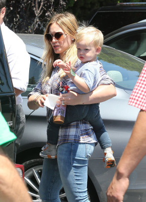 Hilary Duff pic #659011