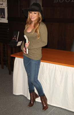 Hilary Duff pic #384588