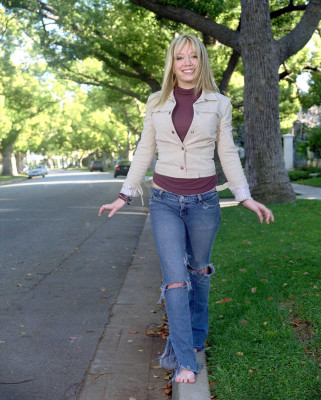 Hilary Duff pic #128656