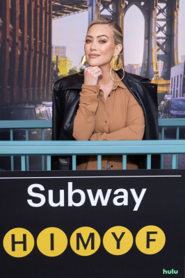 Hilary Duff- How I Met Your Father Fan Experience