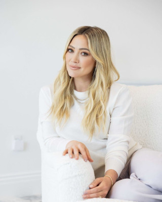 Hilary Duff – Below 60 Degrees Fragrance Line November 2023