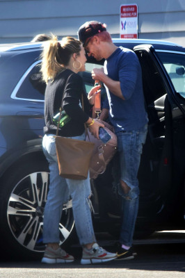 Hilary Duff in Ripped Jeans – Out in Los Angeles