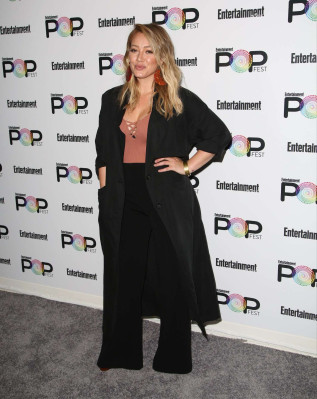 Hilary Duff pic #920437